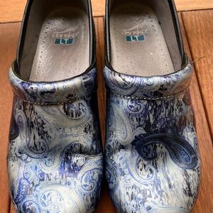 Dansko LT Pro Clogs Size 40